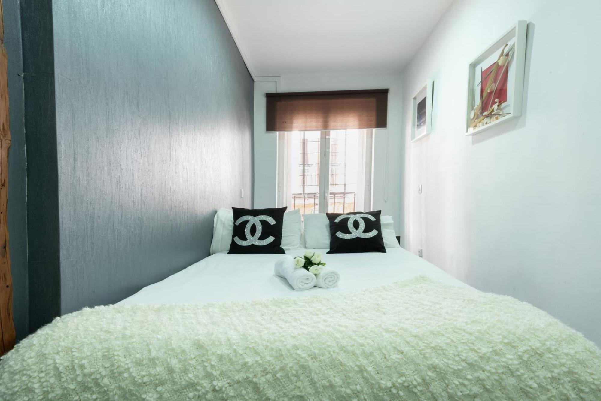 Apartamentos Day Madrid Plaza De Espana Centro Gran Via Sol Malasana Esterno foto