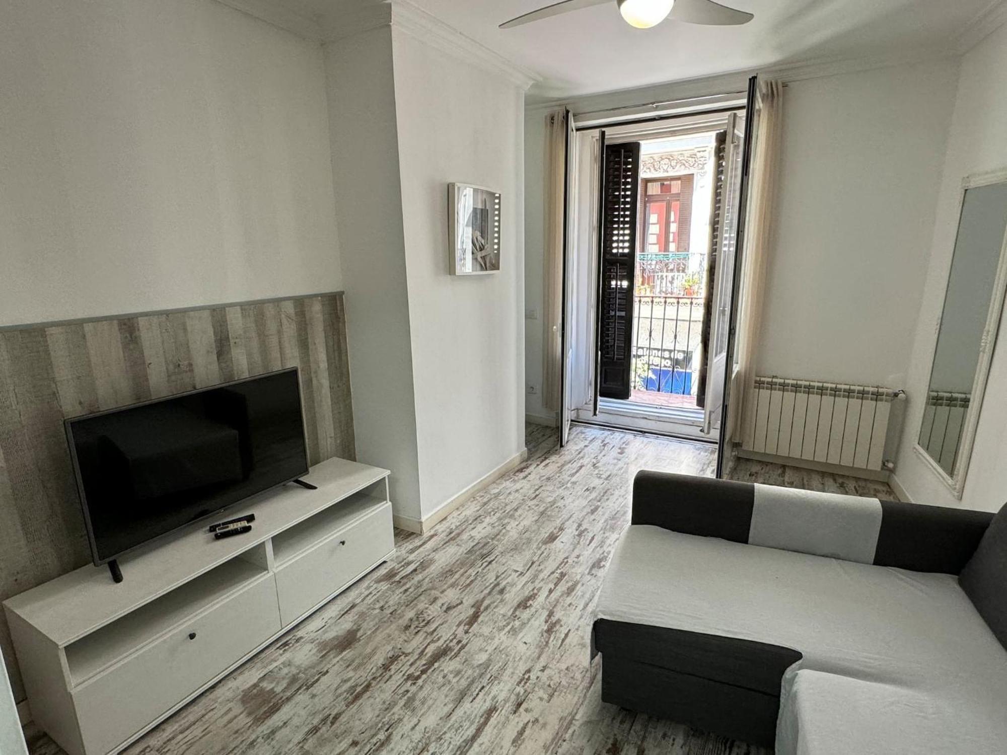 Apartamentos Day Madrid Plaza De Espana Centro Gran Via Sol Malasana Esterno foto