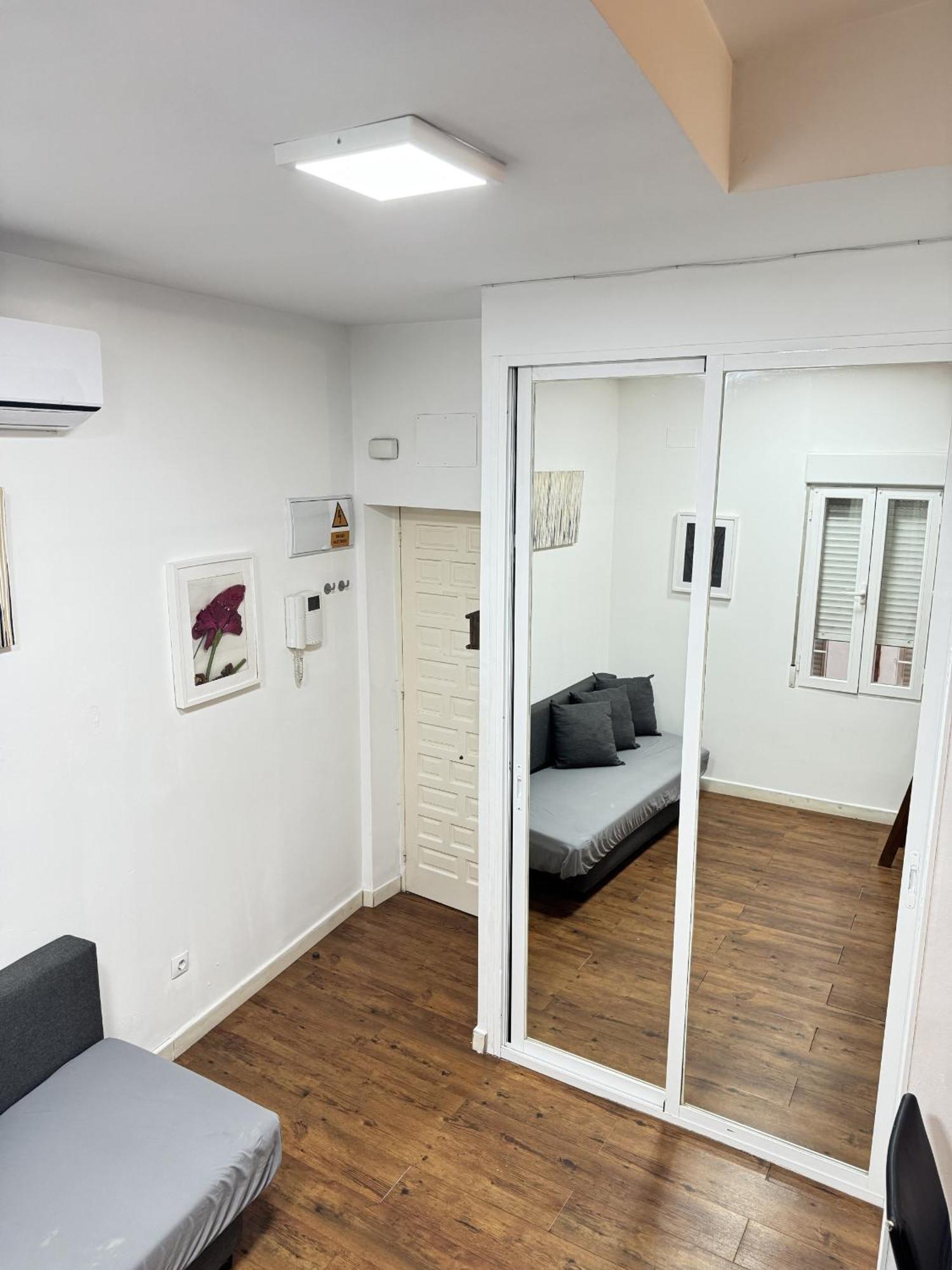 Apartamentos Day Madrid Plaza De Espana Centro Gran Via Sol Malasana Esterno foto